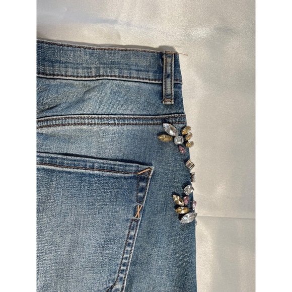 EXPRESS Bedazzled Gemstone Jean Mini Skirt Distressed Raw Hem Medium Light Sz 4 - Picture 10 of 16